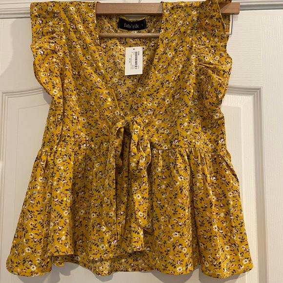 Micki mustard Floral Ruffled Sleeve Blouse top with deep V neck bow detailing - Picture 5 of 9